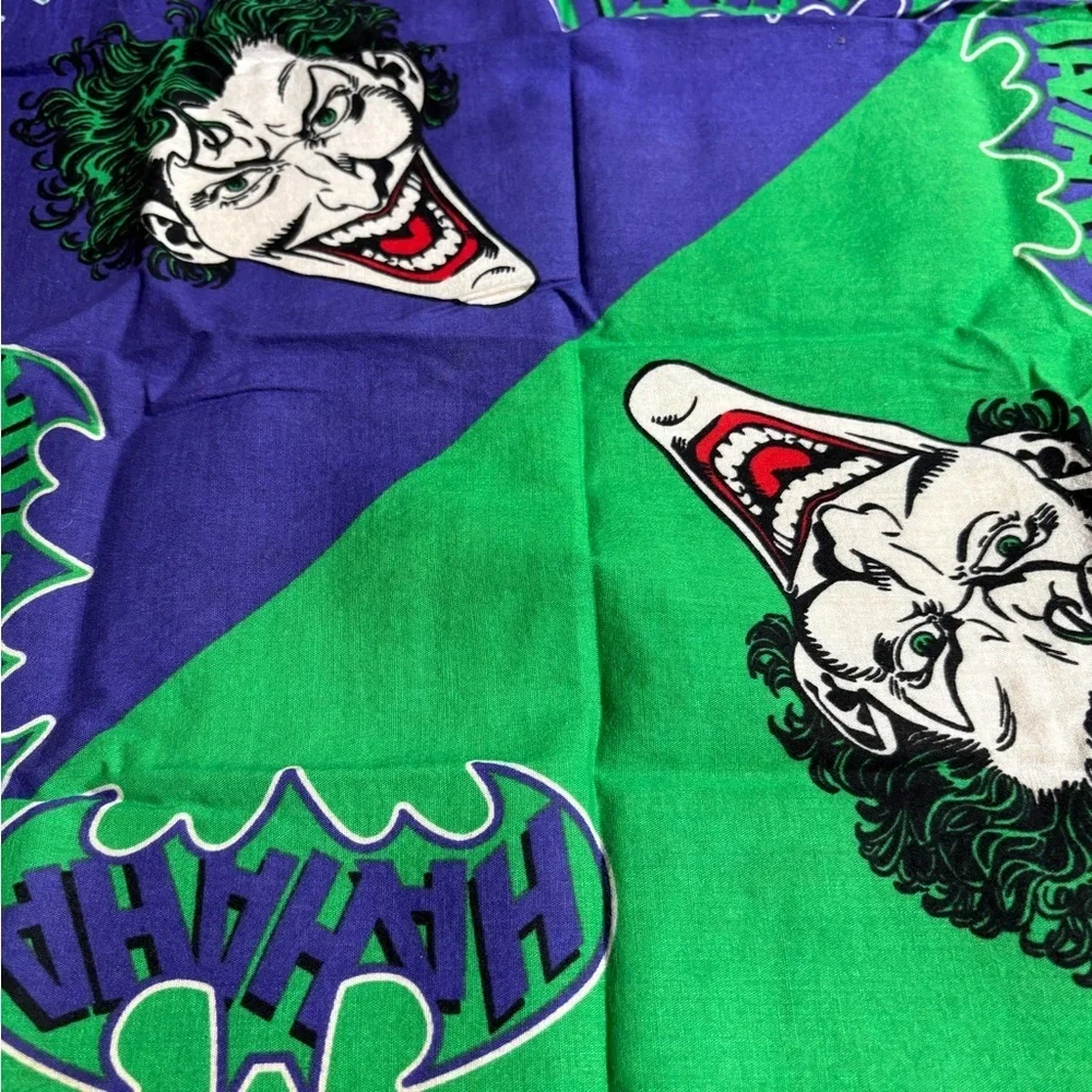 Batman vibrant scarf